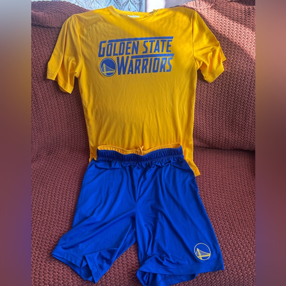 Fantastic Fawn Golden State Warriors Yellow and Blue t-shirt and shorts